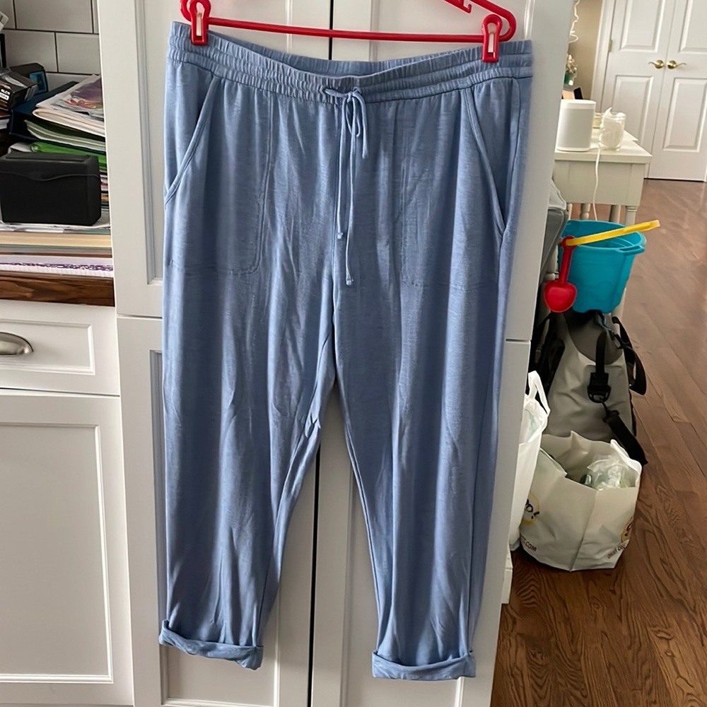 Vineyard Vines lightweight sweatpants